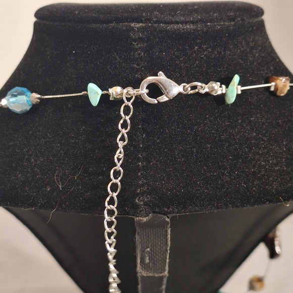 Elegant Turquoise and Brown Necklace Set - Picture 5 of 10